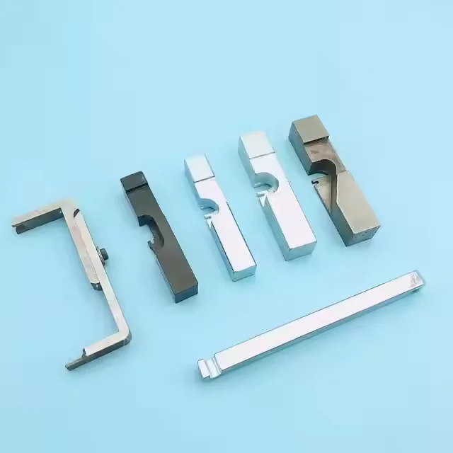 Accesorios para Máquinas de Bordar Computarizadas de Alta Velocidad Tajima: Llave de Punto Muerto, Calibrador de Posición de Aguja, Piezas para Máquinas de Confección
