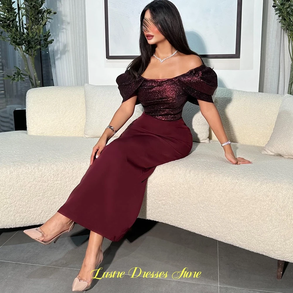 럭셔리 보트넥 이브닝 드레스, 정교한 버건디 저지 맞춤형 프롬 드레스, 모던 지퍼 백 특별 행사 가운