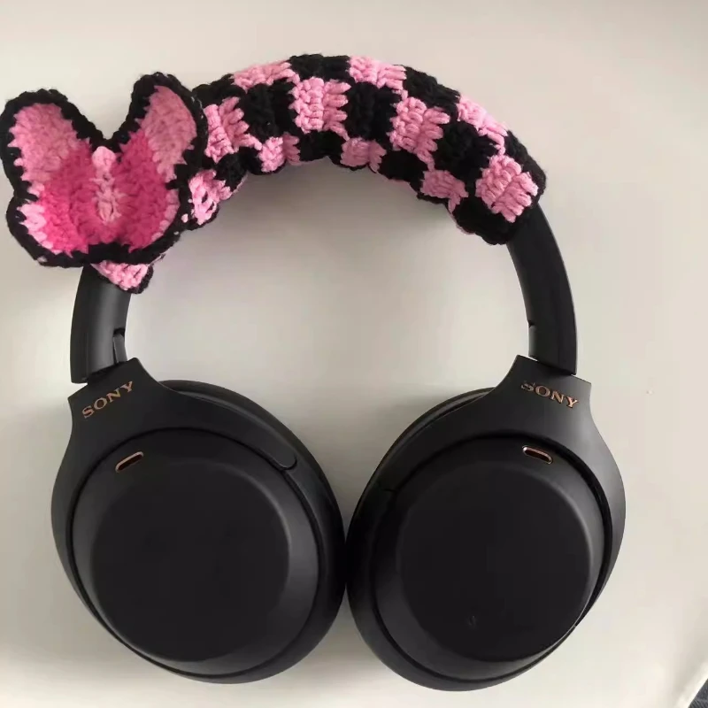 Hand Crocheted Headphone Crossbeam Protective Cover for Sony XM4/XM5 Custom Button-type Chess Grid Butterfly Headphone Cover view 2