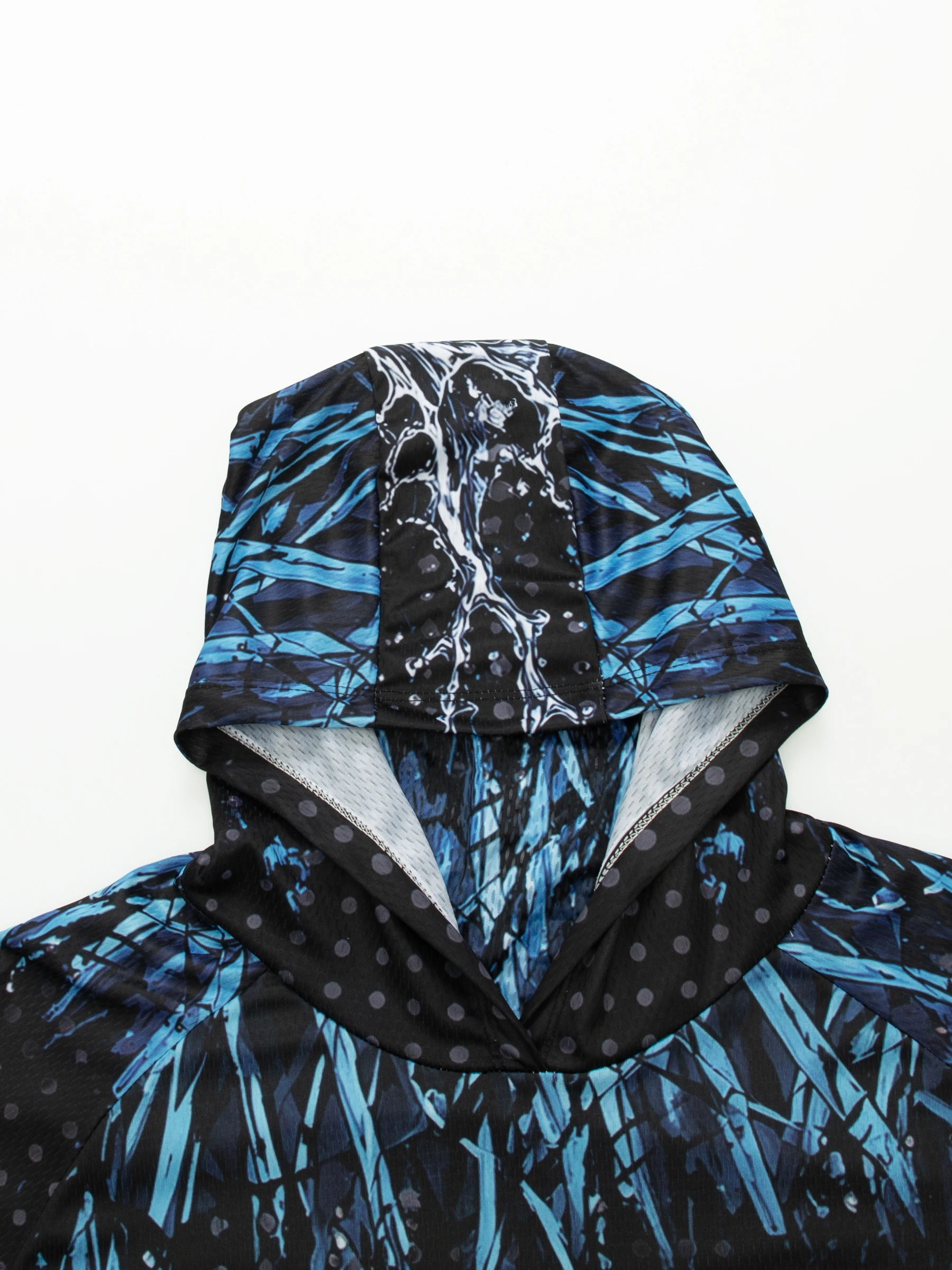 Thumbnail 4 - #3 Latest Athletic Performance Tops Offers