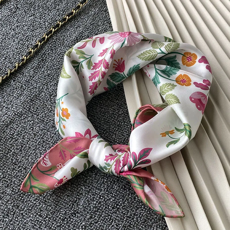 

2026 Spring 100% Pure Silk Scarf Neckerchief Floral Printed Square Bandana Scarf Wraps 52x52cm