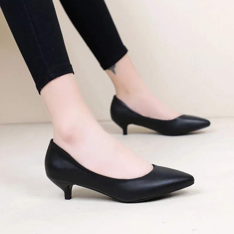 موضة جديدة لربيع وصيف 2025، كل شيء، أحذية عمل ناعمة، أحذية احترافية، أحذية رسمية بكعب ستيليتو أسود للنساء