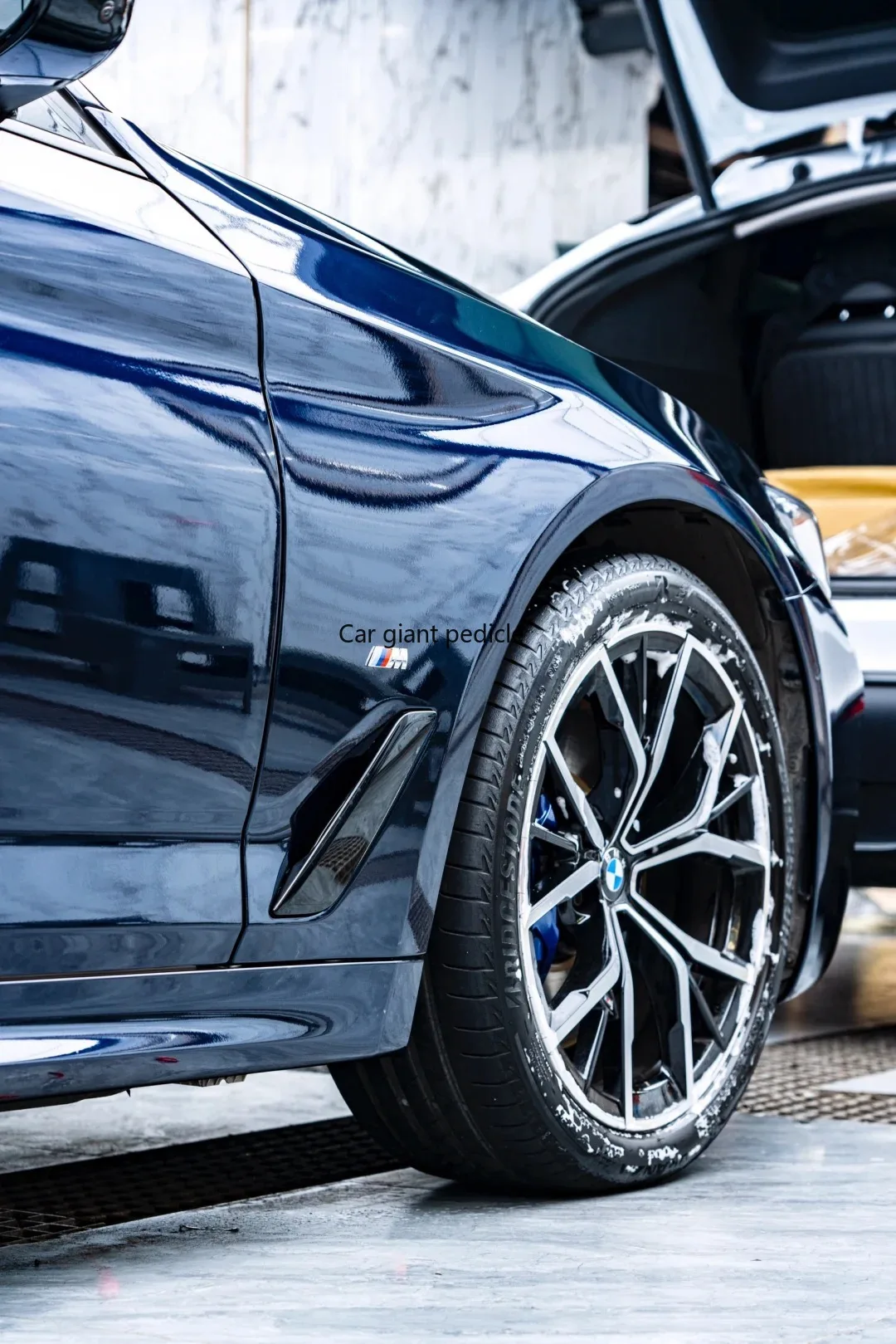 Highest quality Basic Gloss Diamond Black Fantasy Blue vinyl Wrap Car Wrap Non degumming Non fading quality Warranty roll