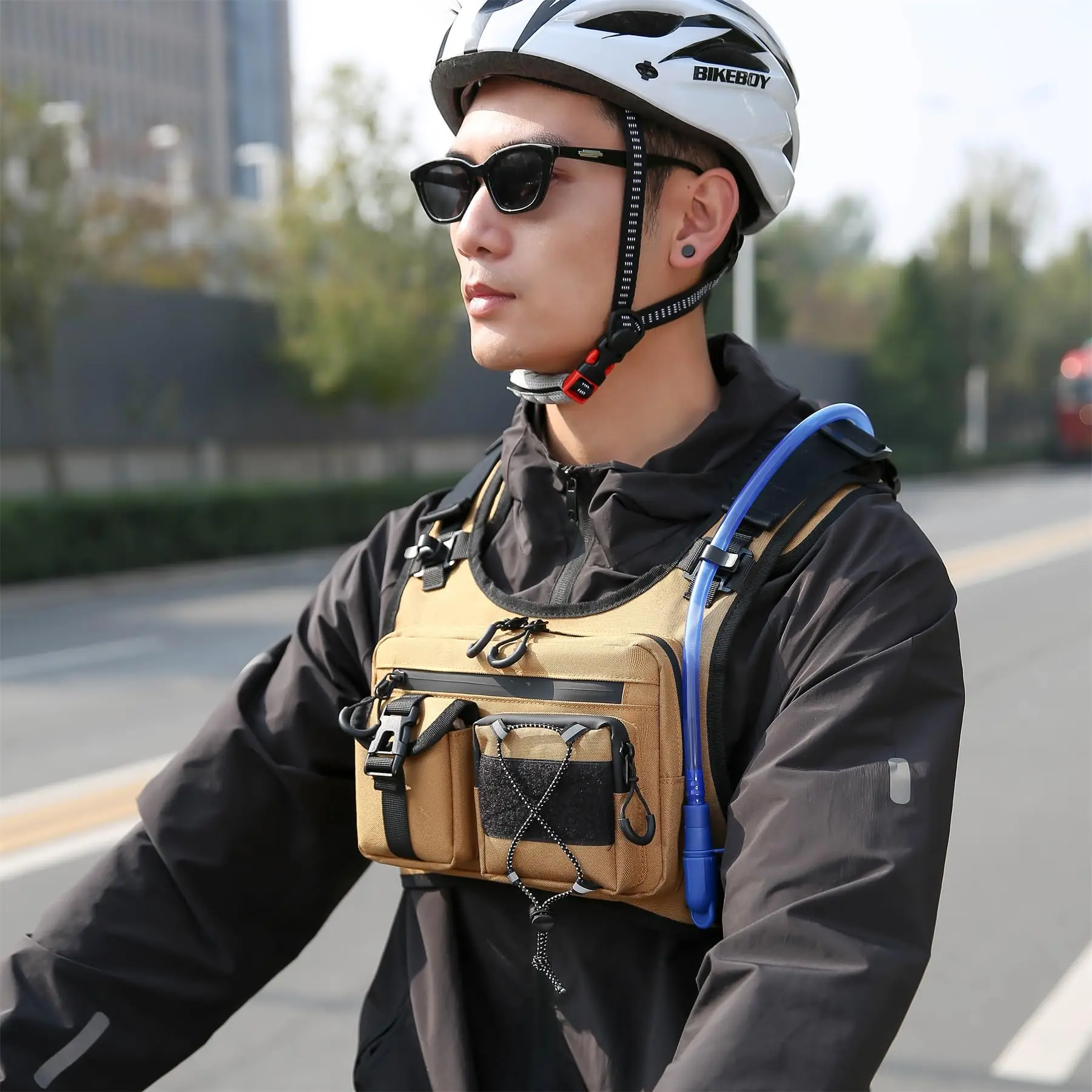 Tactical Chest Pack Bag Multiple Pockets Lightweight Running Hydration Vest Backpack for Hiking Running Cycling Race Marathon