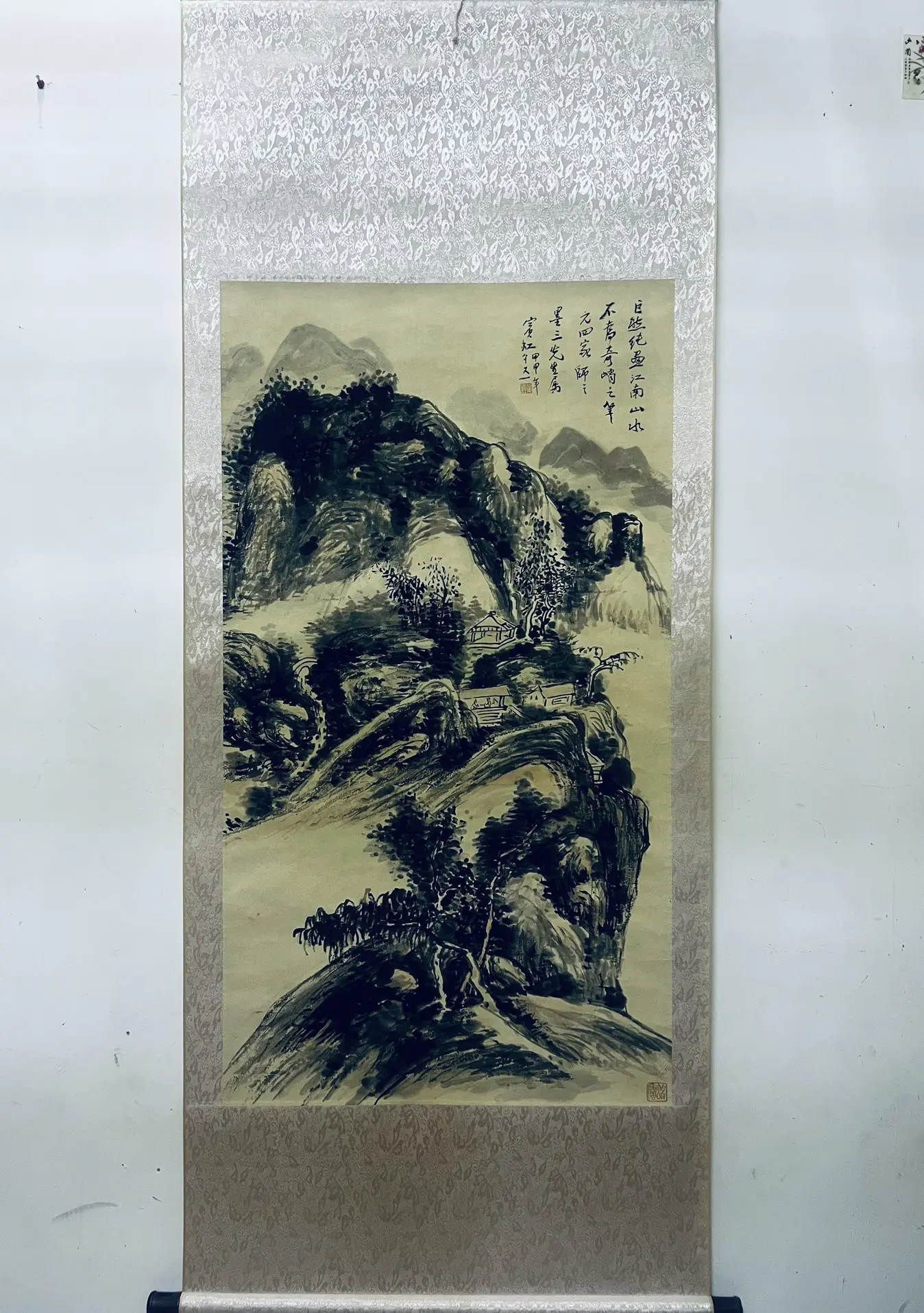A four-foot middle-hall painting of spring water in southern China, photographed on-site.