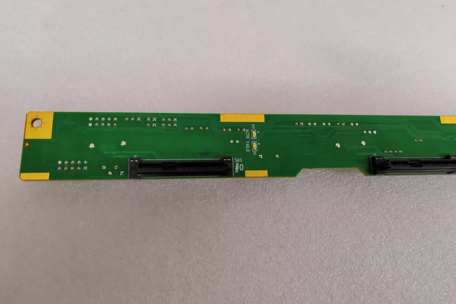 บอร์ดแบ็คเพลนสำหรับเซิร์ฟเวอร์ซุปเปอร์ไมโคร 1U 4-Bay SAS/SATA SAS815TQ