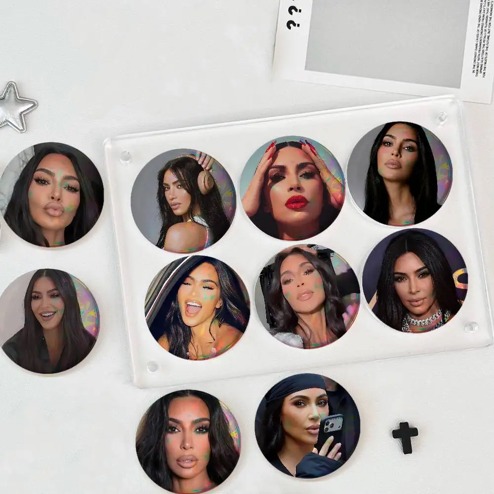 Singer K-Kim Kardashian For Badge Fashion Laser Holographic Effect Badge Custom Design Metal Lapel Pin Brooch For Backpack Decor