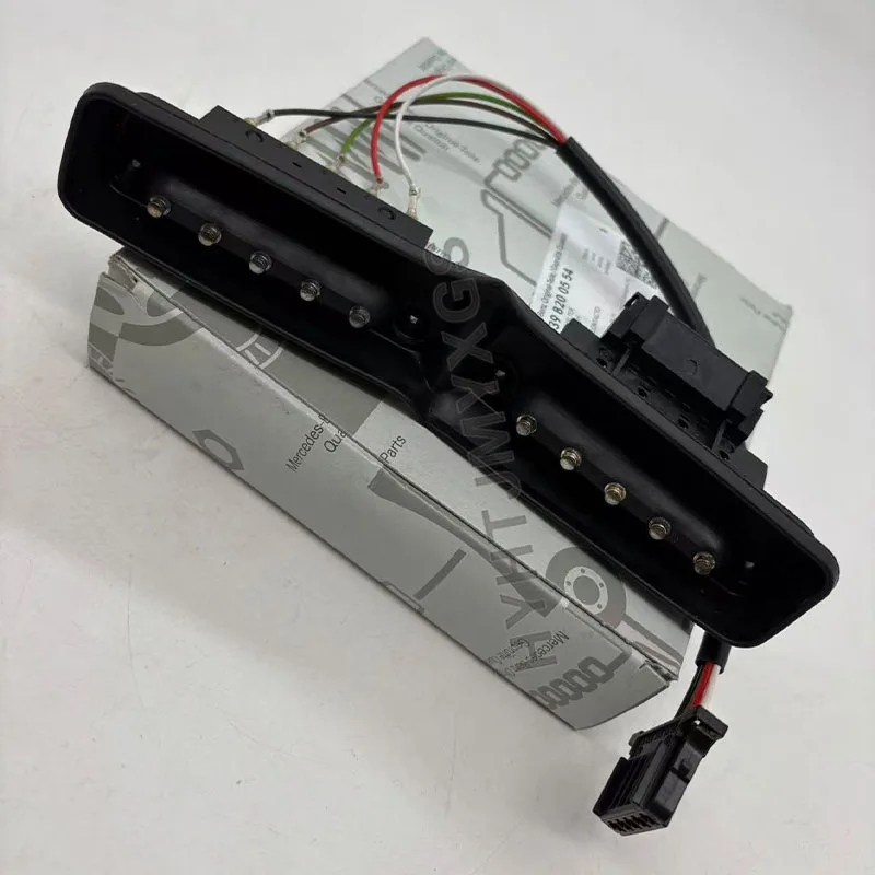 

Оригинальная контактная пластина для электрических сдвижных дверей Mercedes Benz W639 Vito Viano OEMA6398200554 6398200554