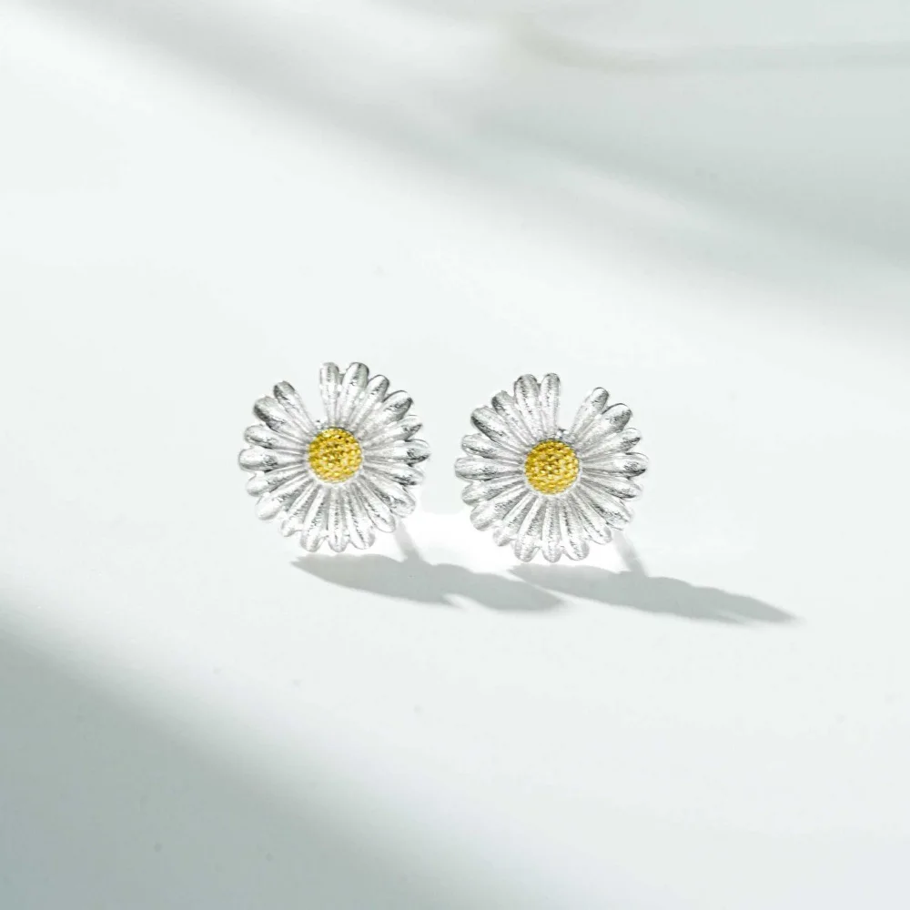 PT950 Platinum Daisies Necklace - Suitable for both men and women in Japan and Korea