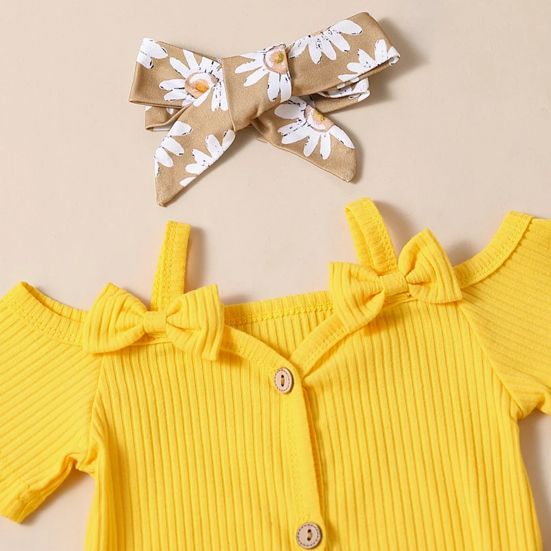 

Baby Girl Summer Outfits Solid Color Ribbed Knit Off Shoulder Rompers Flower Print Flare Pants Headband 3Pcs Clothes Set