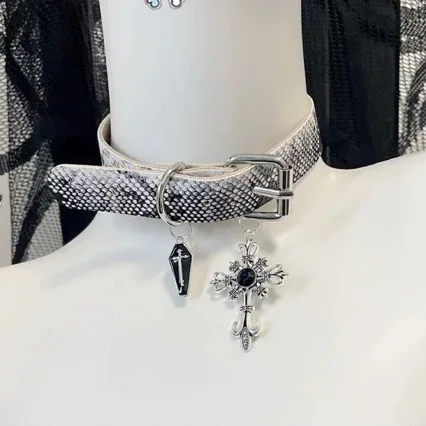 Cross Necklace / Y2K Hot Girl Millennial Retro Ins Punk Subculture Choker