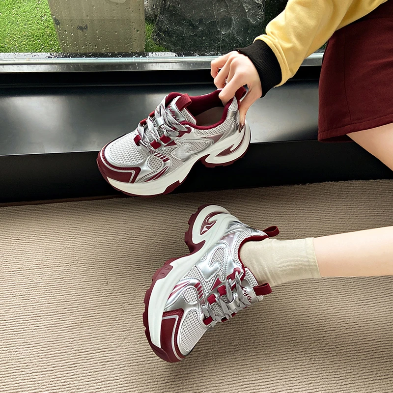 

Spring High-quality Women's Casual Shoes 2025 New Low-top Lace-up Women's Shoes Breathable and Non-slip Fashionable Single Shoes