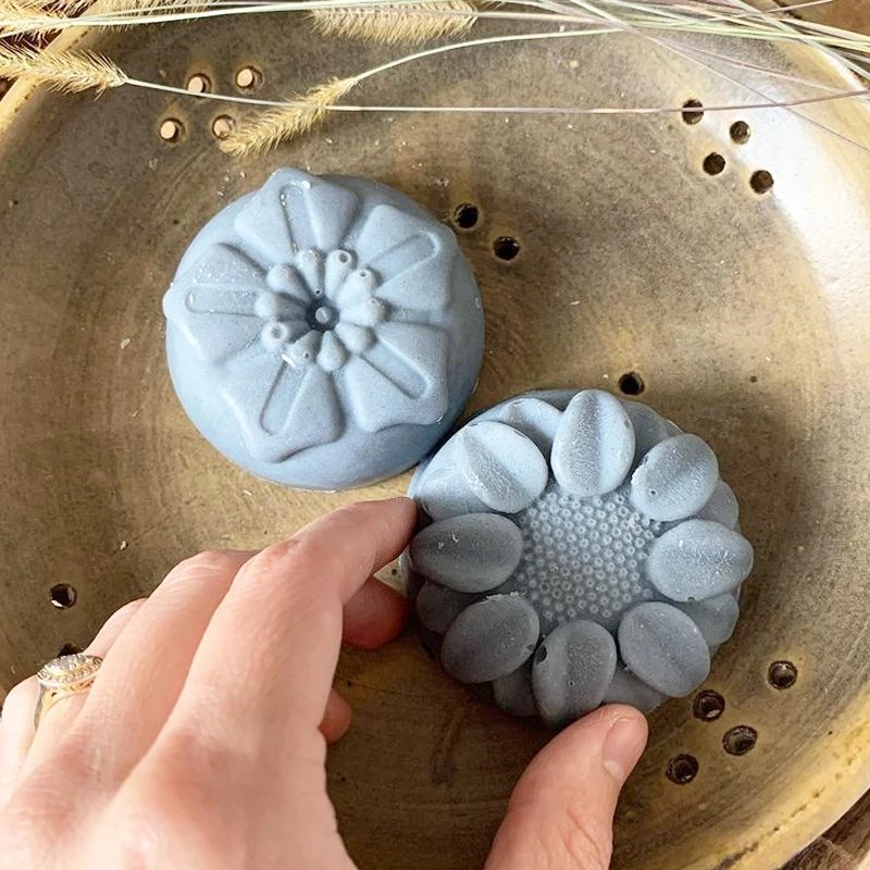 New 6 Holes Flower Shaped Silicone Soap Mold DIY Handmade Cake Chocolate Candle Molds Aromatherapy Soap Crafts Making