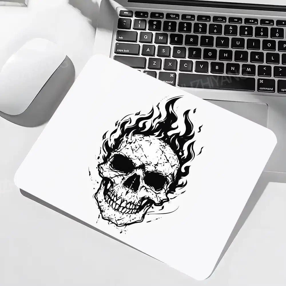 Skull Flame Mouse Pad 40X45 Large Square Computer Office Game Table Mats Rubber Anti-slip Mousepads 22x18 Small Decor Desk Pads