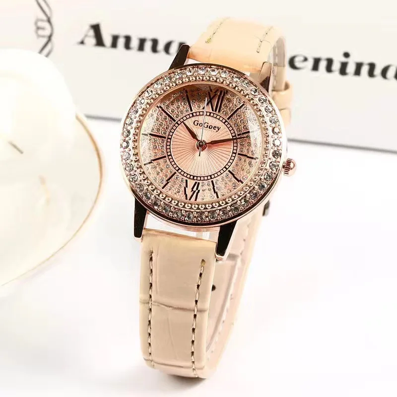 New Starry Sky Diamond Encrusted Women's Watch, Women's Belt, Fashion Style Quartz Watch