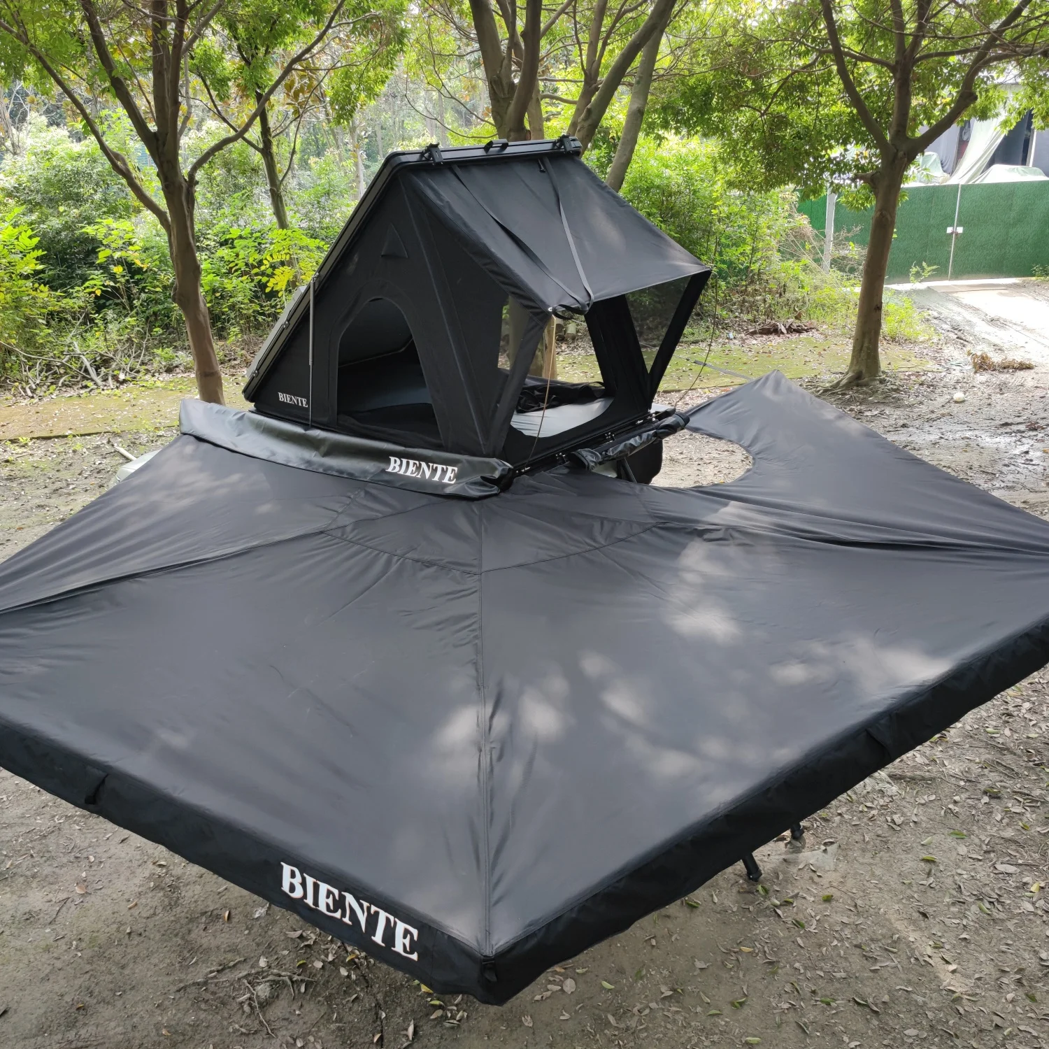 

2M Car Awning,LED Light Driver Side Car Rooftop Tent D-Hole 270 Degree Four-season Quick Automatic Opening Aluminum Frame
