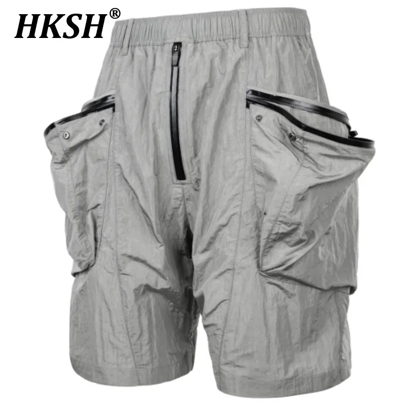

HKSH Летние новые мужские шорты Tide Y2K Элегантная модная уличная одежда в стиле панк Спорт на открытом воздухе Стильные металлические нейлоновые шорты Techwear Капри Ins HK5738