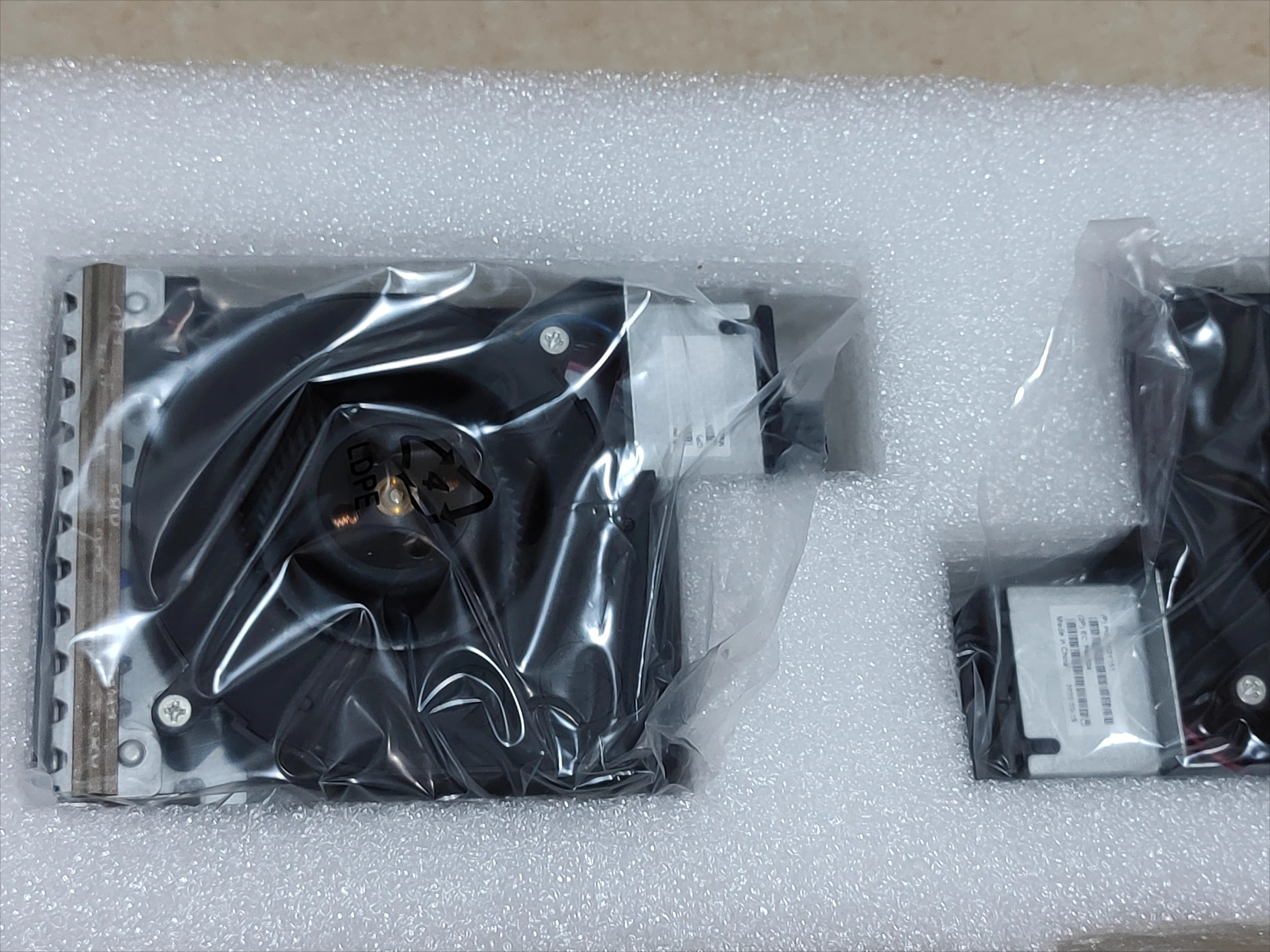 BFM1012UH 12V 8.00A مروحة تبريد منفاخ توربو عنيف