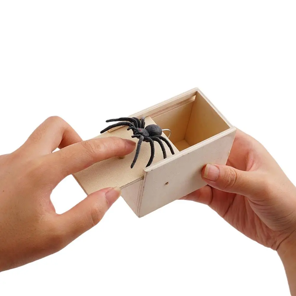 Trick Spider Funny Scare Box Wooden Hidden Box Quality Prank Wooden Scare Box Fun Game Prank Trick Friend Office Toys