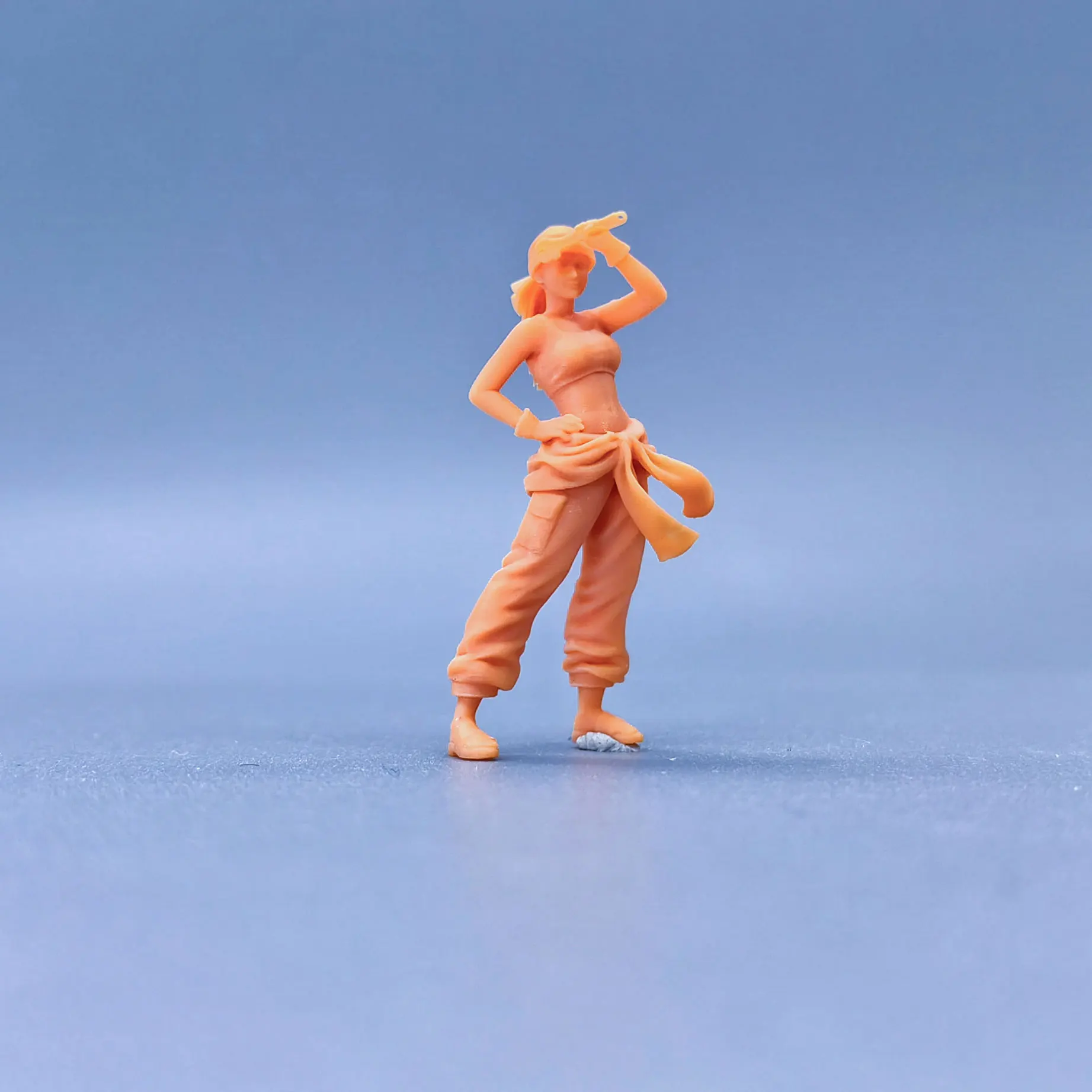 Modelo a escala 1/64 1/43 de resina, trabajadora de mantenimiento de animación femenina, Diorama en miniatura sin color, pintado a mano S535