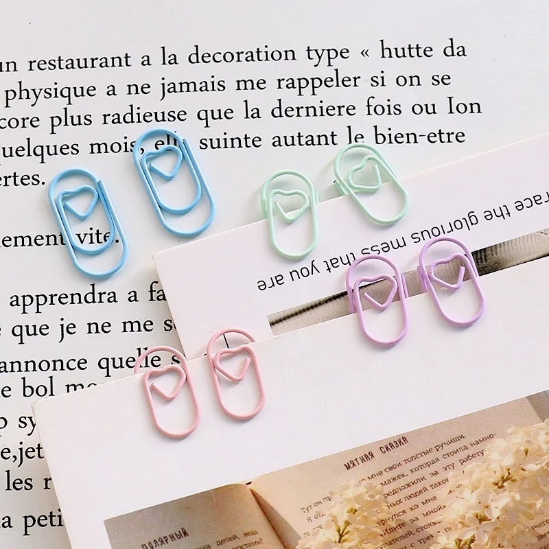 20Pcs Assorted Colors Mini Heart Shaped Iron Paper Clips Random Color Creative Office Supplies Memo Letter Organizers Stationery