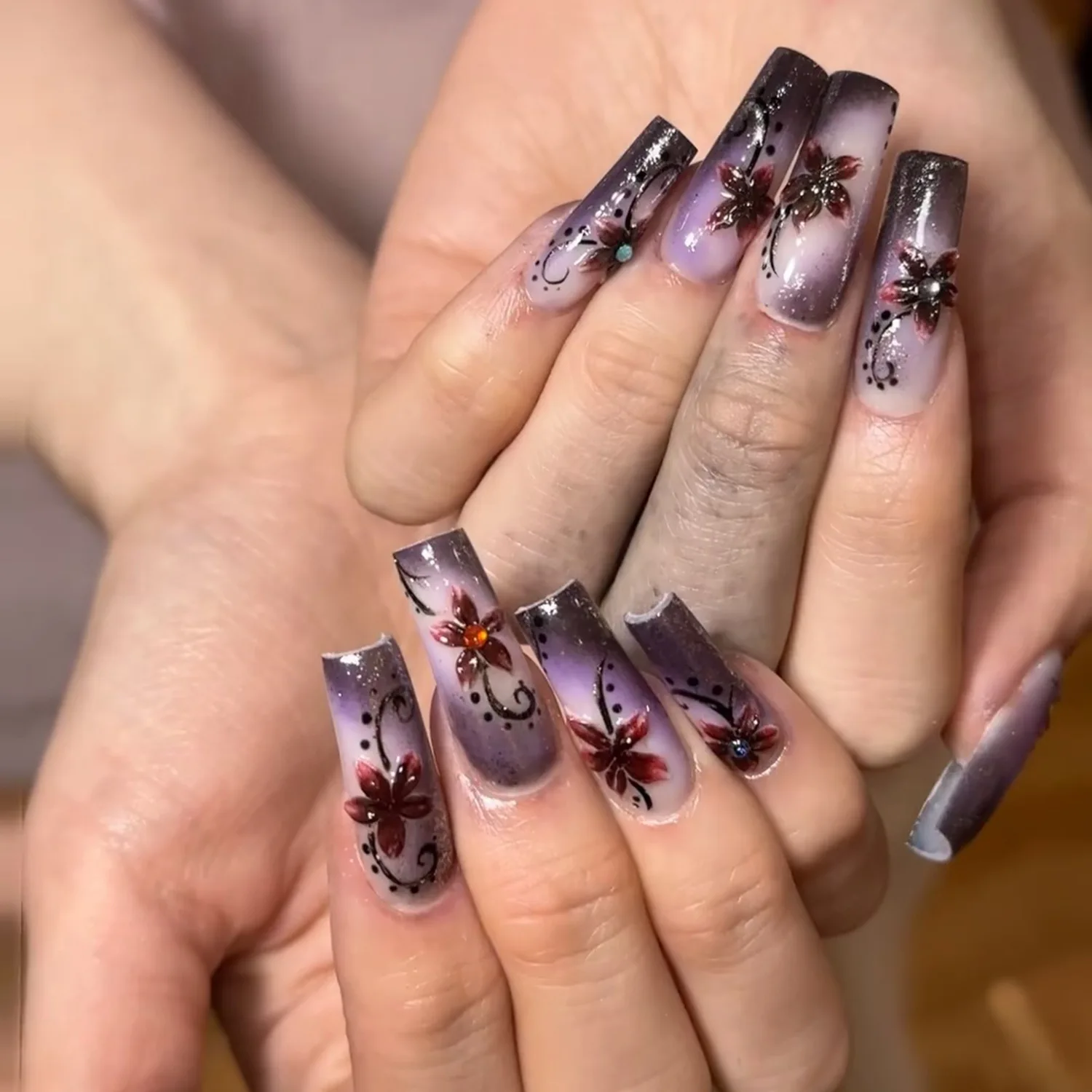 

24pcs Gradient Purple Full Cover Nail Tips Flower Pattern Coffin Fake Nail Simple Glitter Rhinestone Long Square Press on Nails