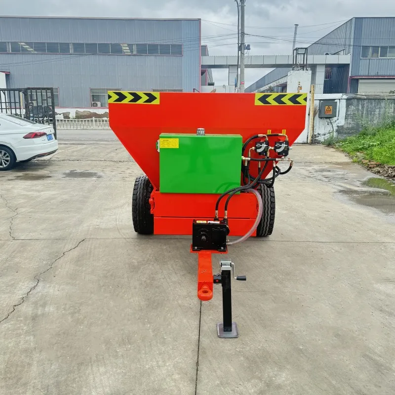 Large Capacity Cow Dung Spreader Manufacturer Agricultural Lime Spreaders Tractor Three Wheeled Integrated Manure Spreader