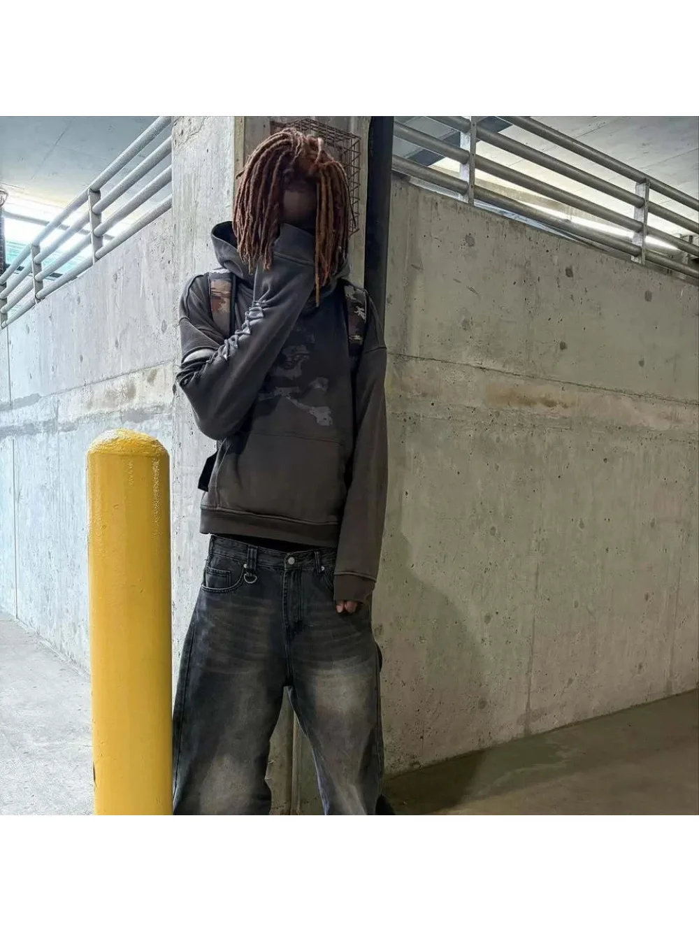 

2026 New Y2K Unisex Fashion Hoodie with Gothic Skull Print Hollow Sleeve Design, High Street Casual Fashion Versatile Sweatshirt