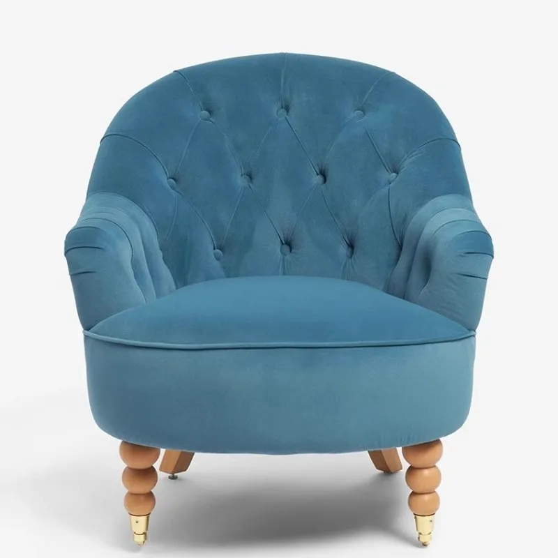 Medieval solid wood small apartment living room sofa chair, French model room single sofa chair