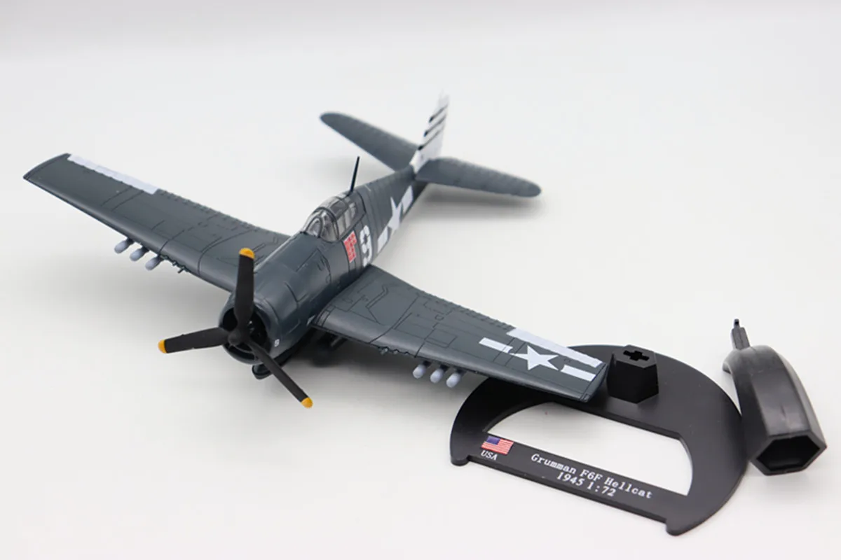 NEW 1/72 US Fighter Grumman F6F Hellcat 1945 Model Military Collection Plane Gifts in Stock