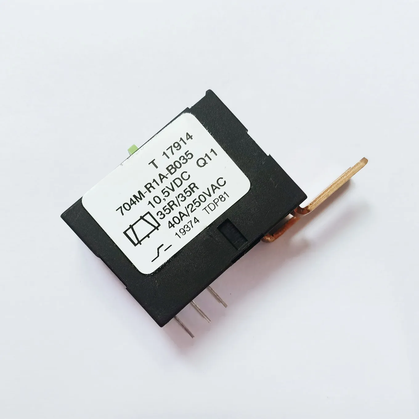 

Original New 100% 704M-R1A-B035 10.5VDC 35R/35R 40A Power Relay