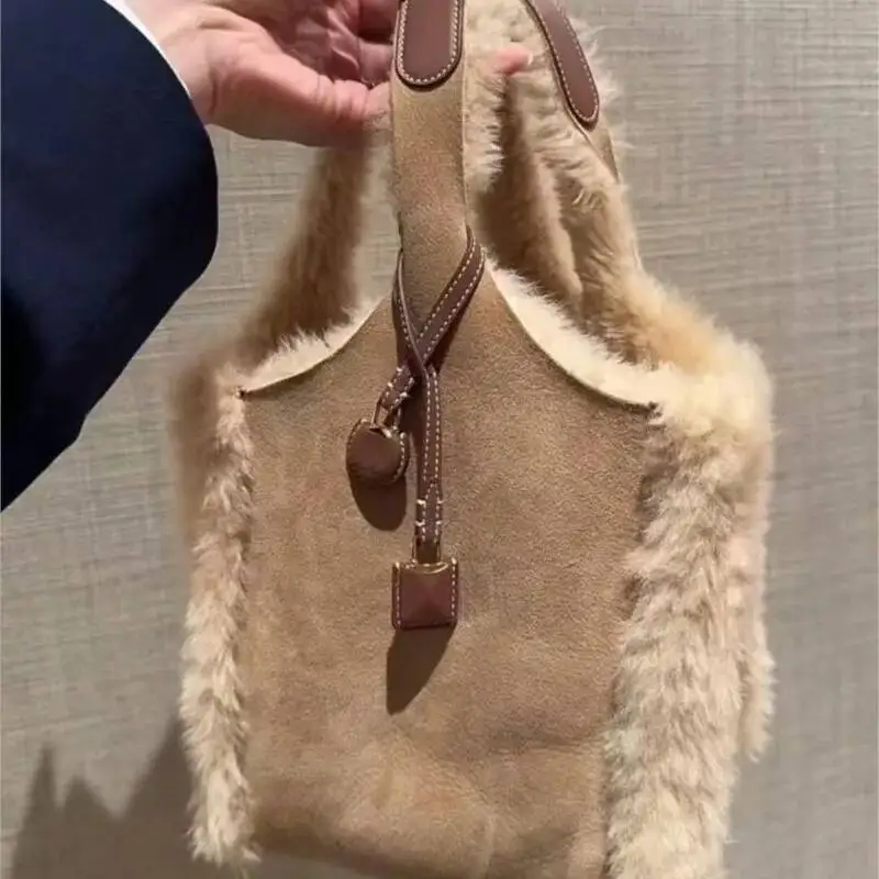 Bloom Vintage Khaki Plush Bucket Women Matte Large Capacity Shoulder Bags Ladies Fashion Casual Versatile Handbag 2025