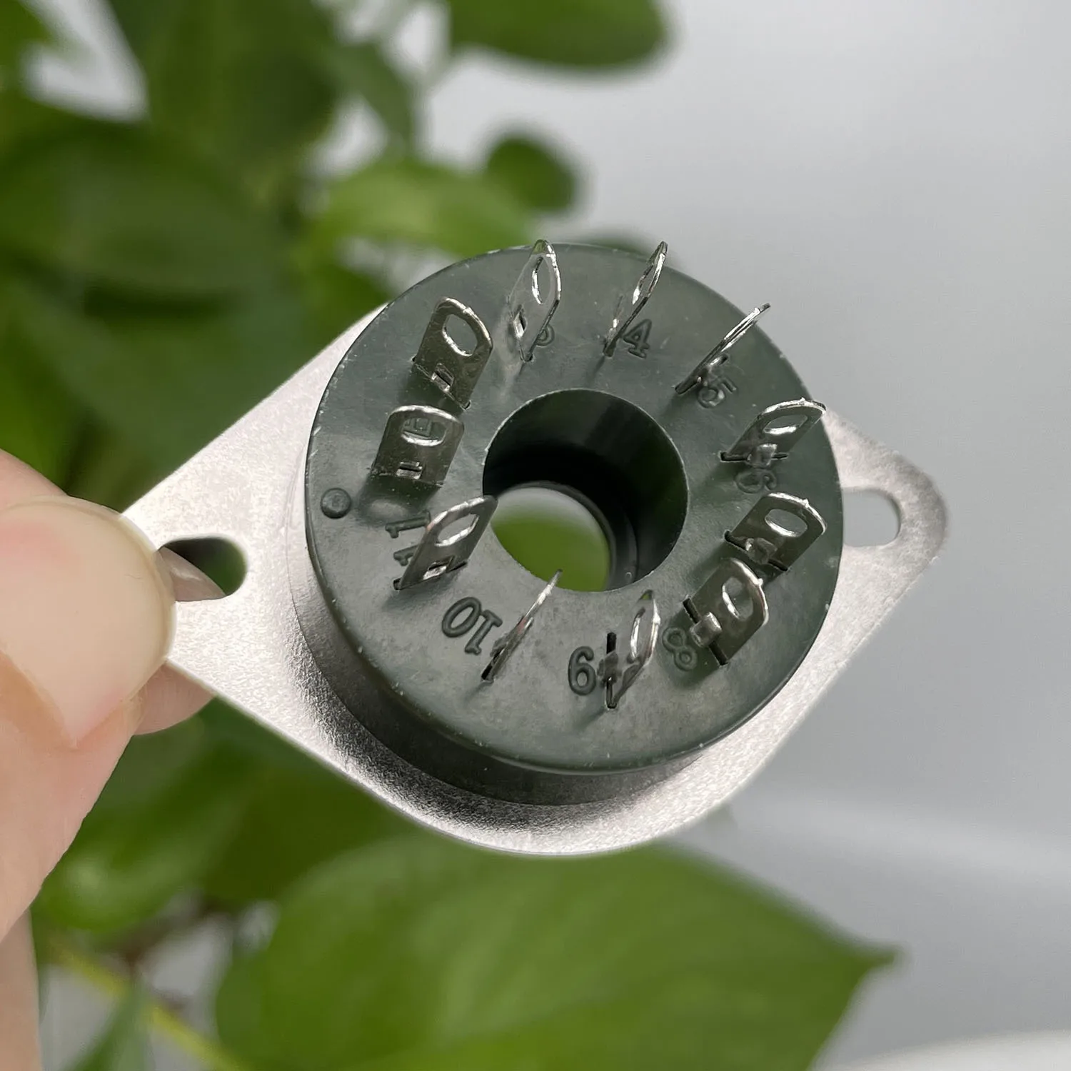 1PC Bakelite 11 Pins Tube Socket GZS11-A Electron Tube Socket Vacuum Tube DIY HIFI Audio Amplifier