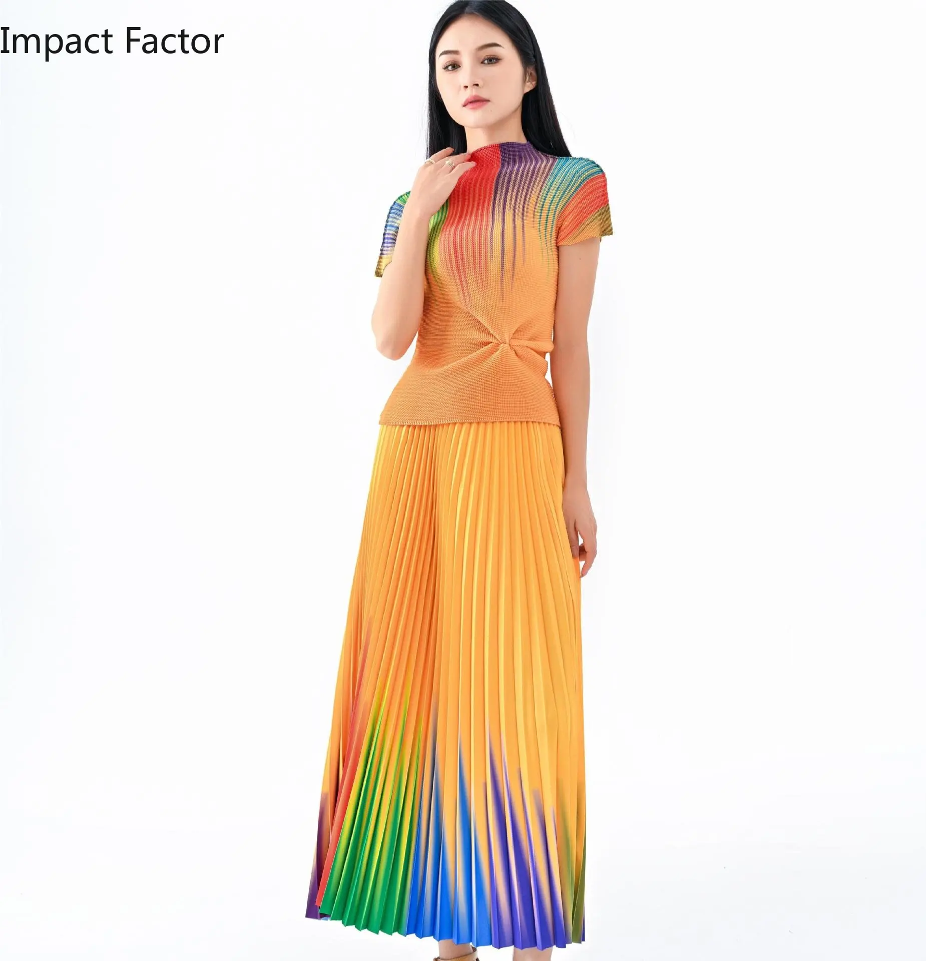 

Miyake Pleated New Corn Fold Gradient Short Sleeve T-shirt+Fashion Joker Loose Pleated Skirt Set Two-piece Spring 2023