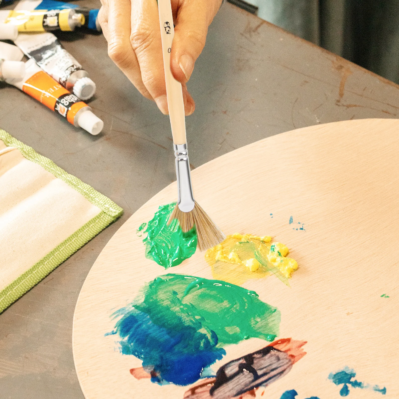 

6Pcs Professional Fan Painting Brushes Sturdy Handle Multifunctional Convenient Paint Brush for Kids Drawing Practicing