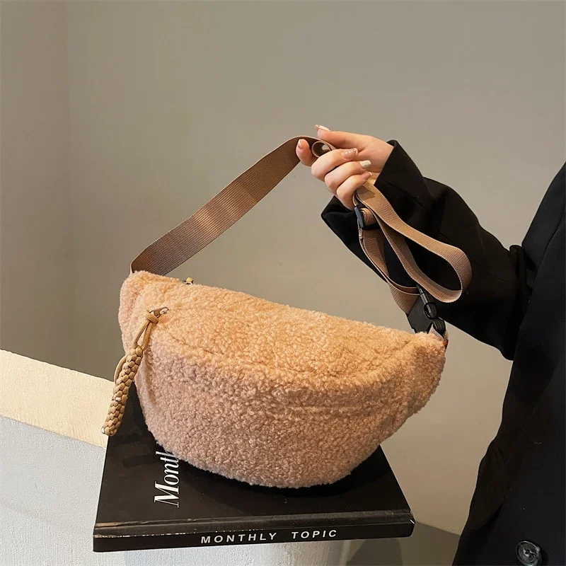 

2024, зимняя новая бархатная однотонная поясная сумка на молнии, популярная повседневная нагрудная сумка, мягкая универсальная дизайнерская сумка через плечо для поездок на работу