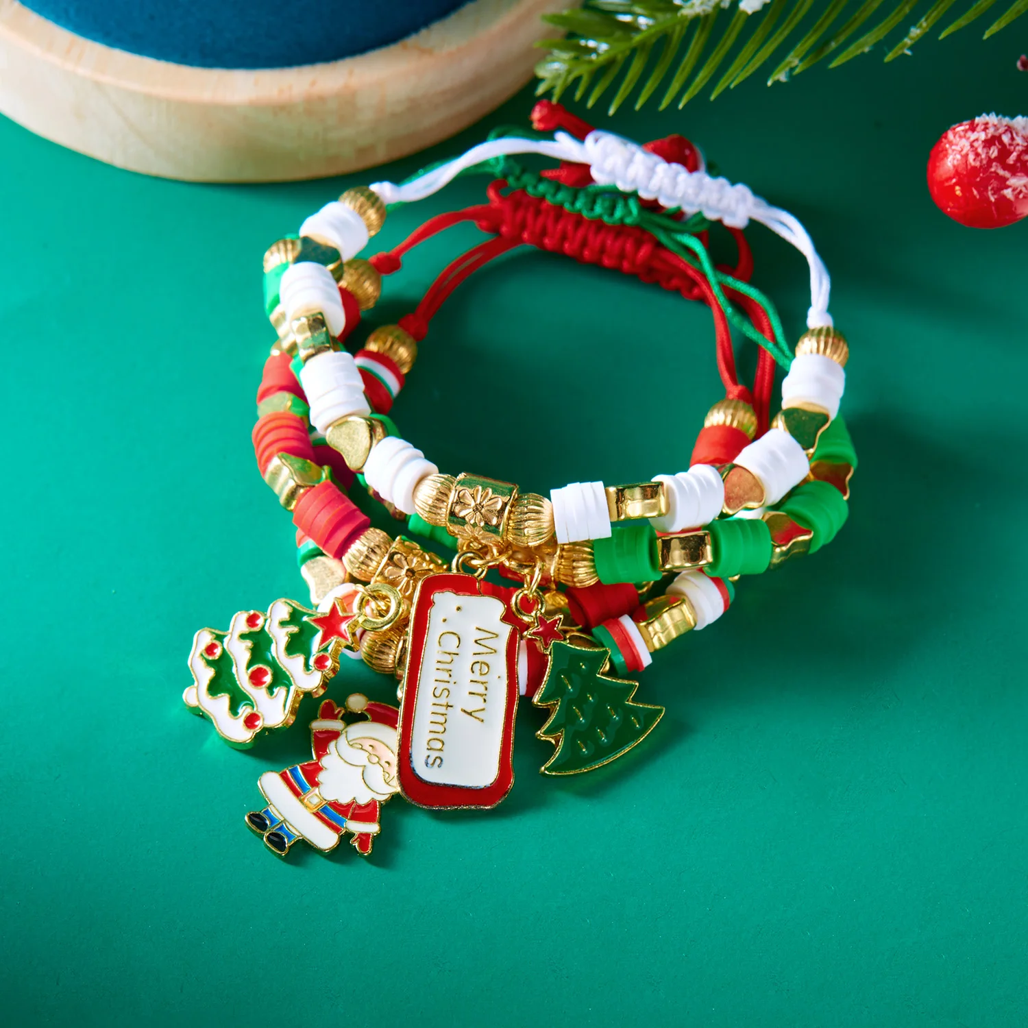 4Pcs/set Christmas Tree Santa Claus Bracelet For Women Xmas Deer Snowman Polymer Clay Beads Woven Bangles New Year Jewelry Gifts