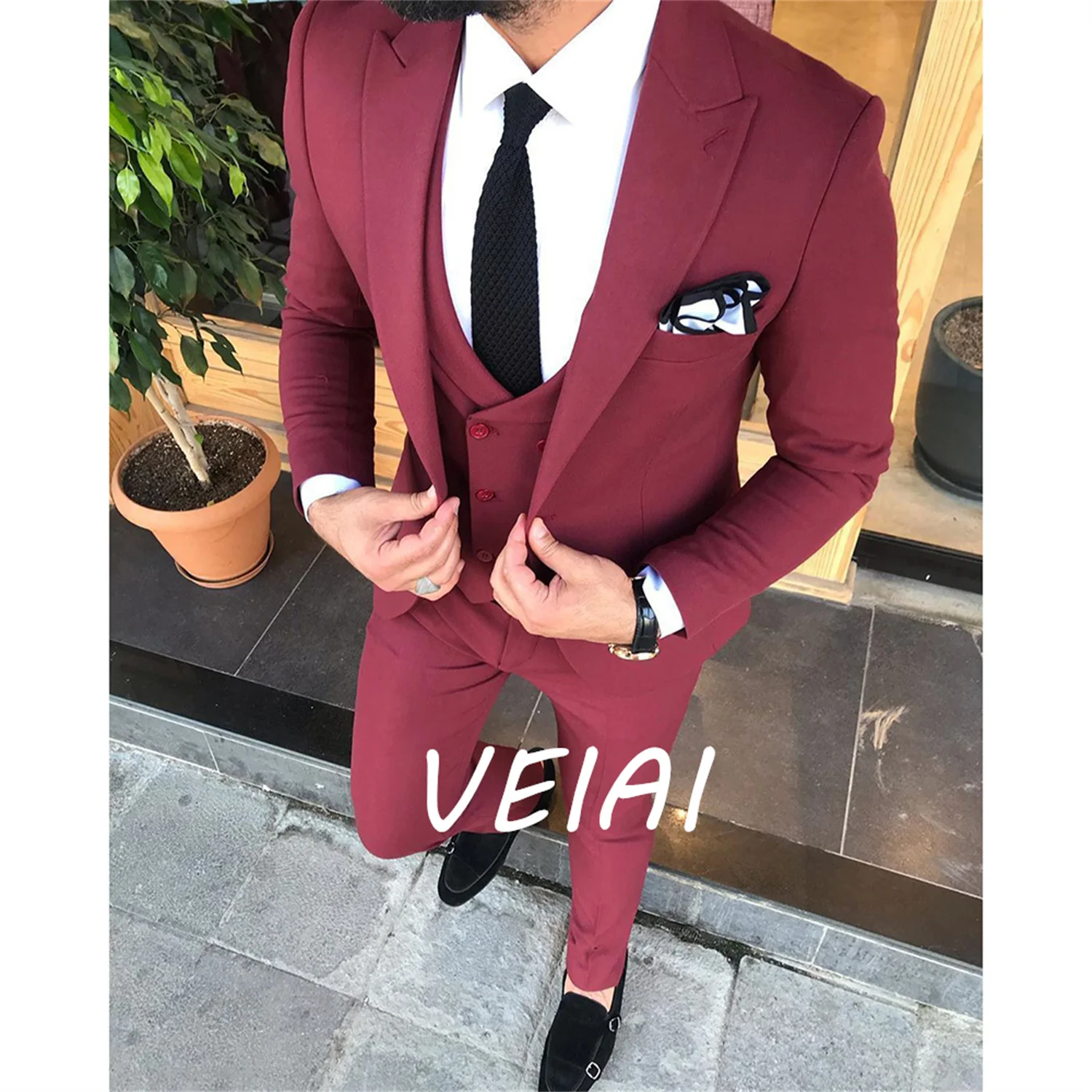 

Блейзер на заказ, мужские костюмы Hombre, костюм, куртка, брюки, жилет, трехсекционный красный однобортный костюм с остроконечными лацканами, облегающий костюм на заказ Gr