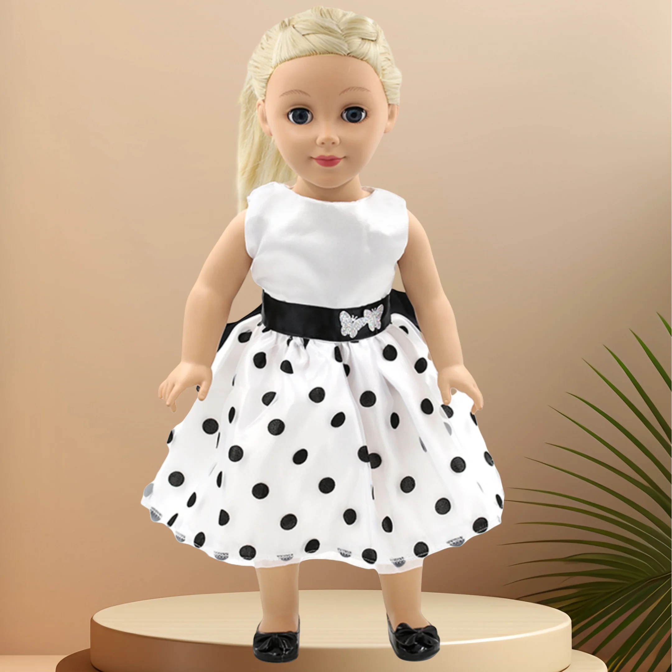 doll clothes suitable for 18-inch American dolls. ( does not include dolls and shoes.) Costumes and dressing-up clothes