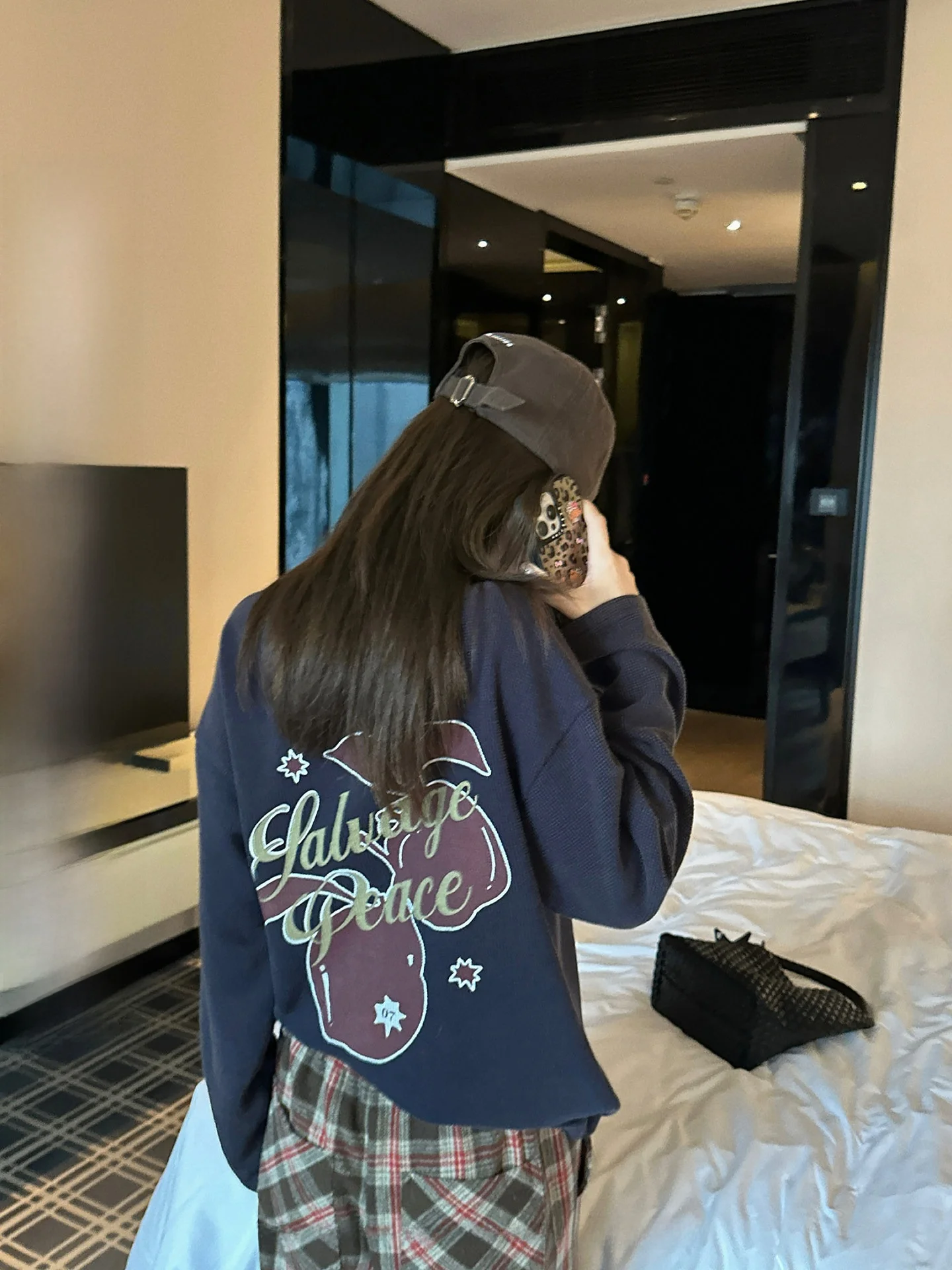 

Свободная длинная футболка Sve, женская осенняя корейская футболка с принтом Sle Ba, повседневный удобный свободный топ для похудения