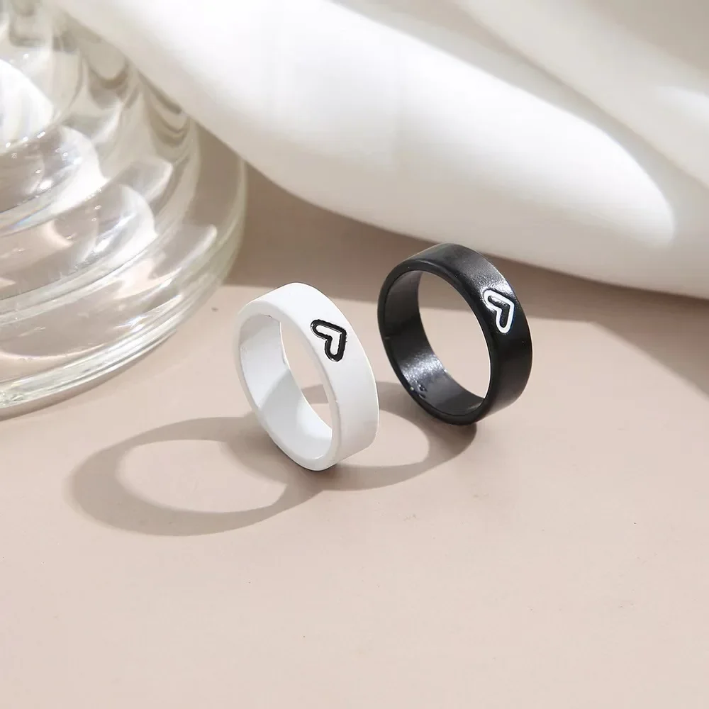 2Pcs Love Heart Matching Anniversary Couples Stuff Rings Ins Net Red For Women Men Valentines Day Aesthetic Jewelry Gift Set