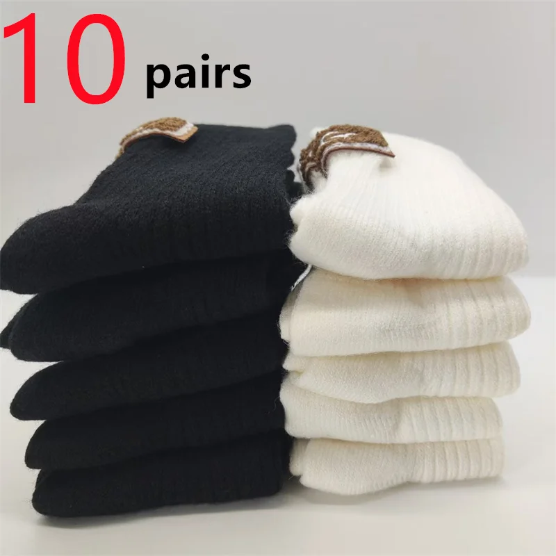 5/10 paires de chaussettes femmes luxe concepteur cachemire laine chaussette solide chaud épais pile brodé Logo mi-mollet femme neige botte chaussettes