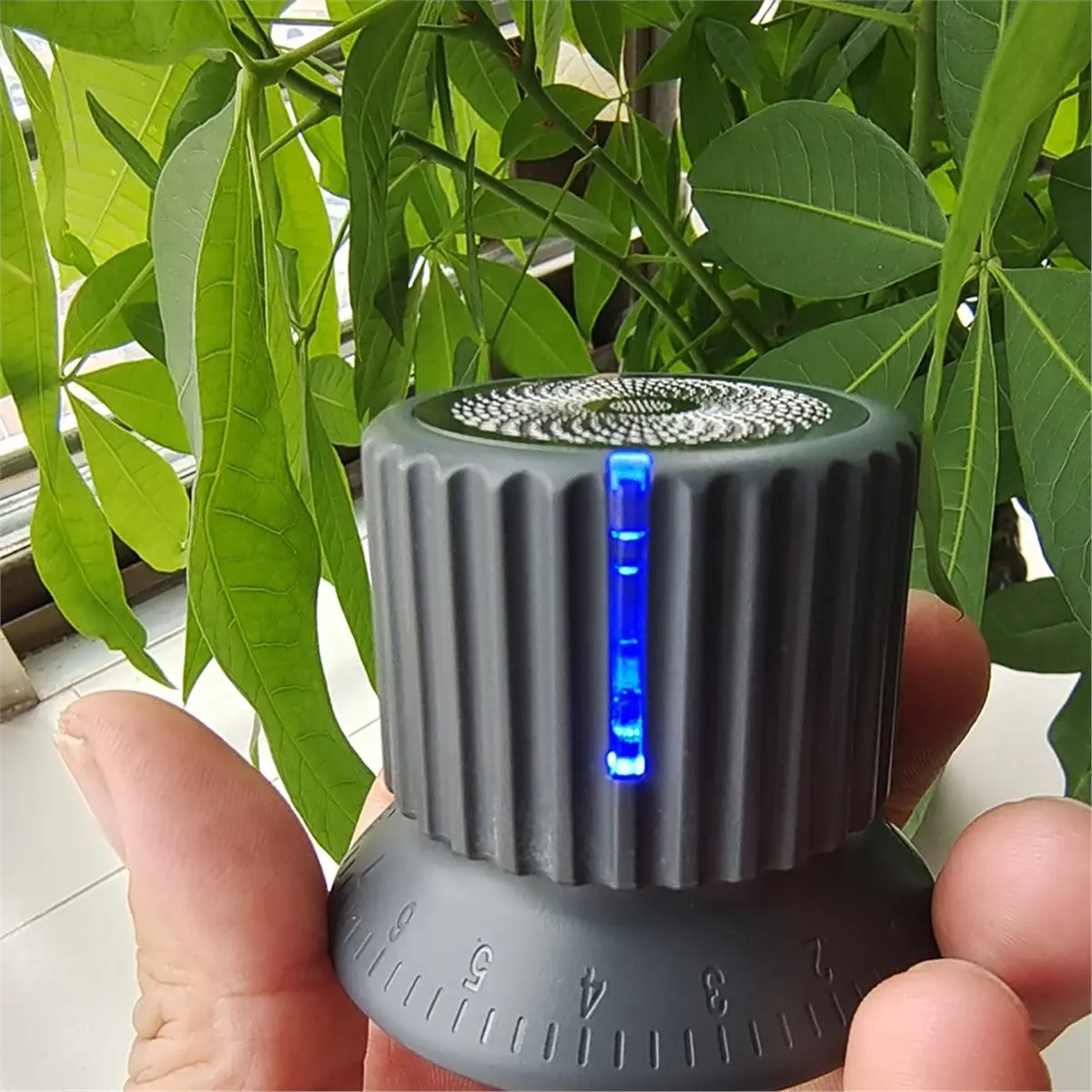Magnetic Knob Bluetooth Speaker, Waterproof, High-Quality Sound, Mini Portable Speaker for Bathroom Suitable As A Gift