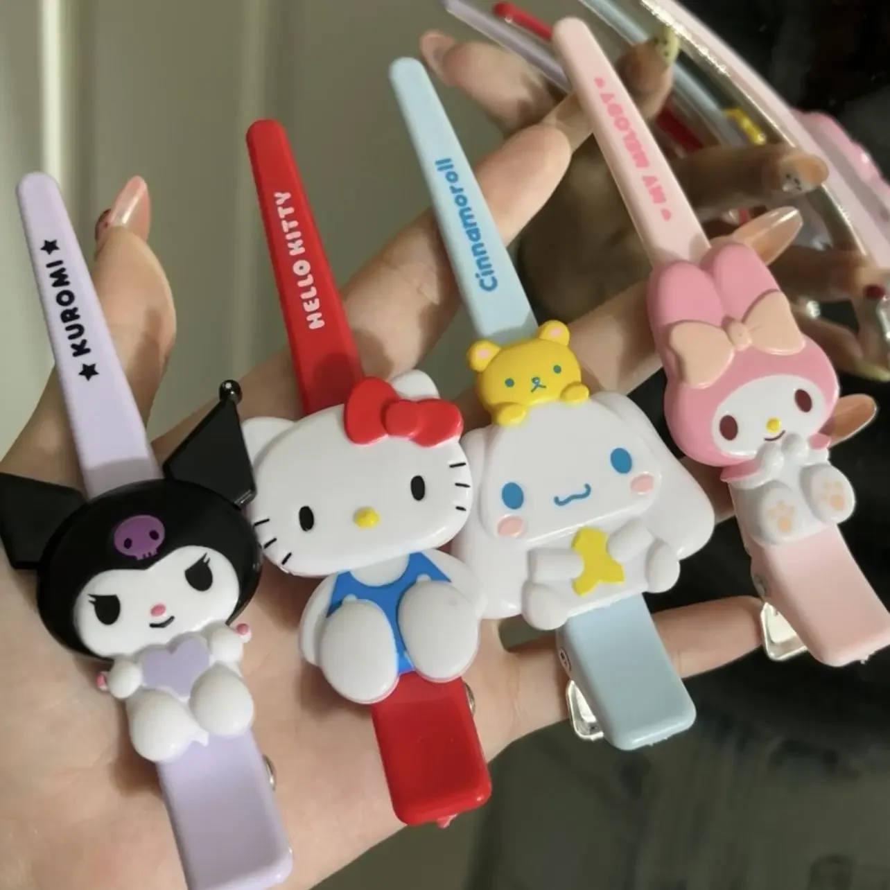 Kawaii Sanrio Hello Kitty Cute Cartoon Clip Hairpin Hairpin Red Girl Sweet Bang Accessories Finish Seamless Bangs Head Hair Clip