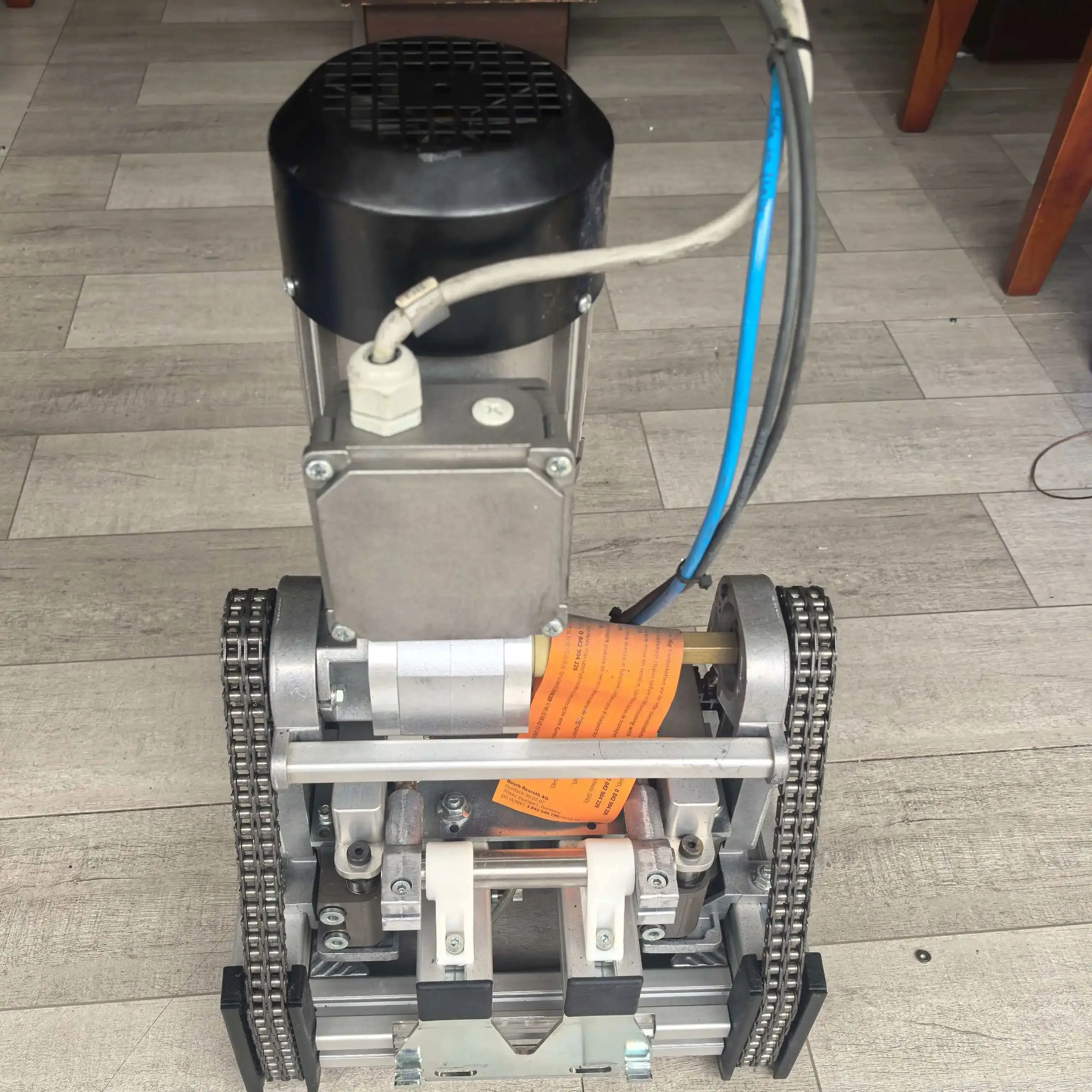 

Rexroth AG Hub-Quereinheit mit Motor, CS:400*400*2, 3842998750 б/у