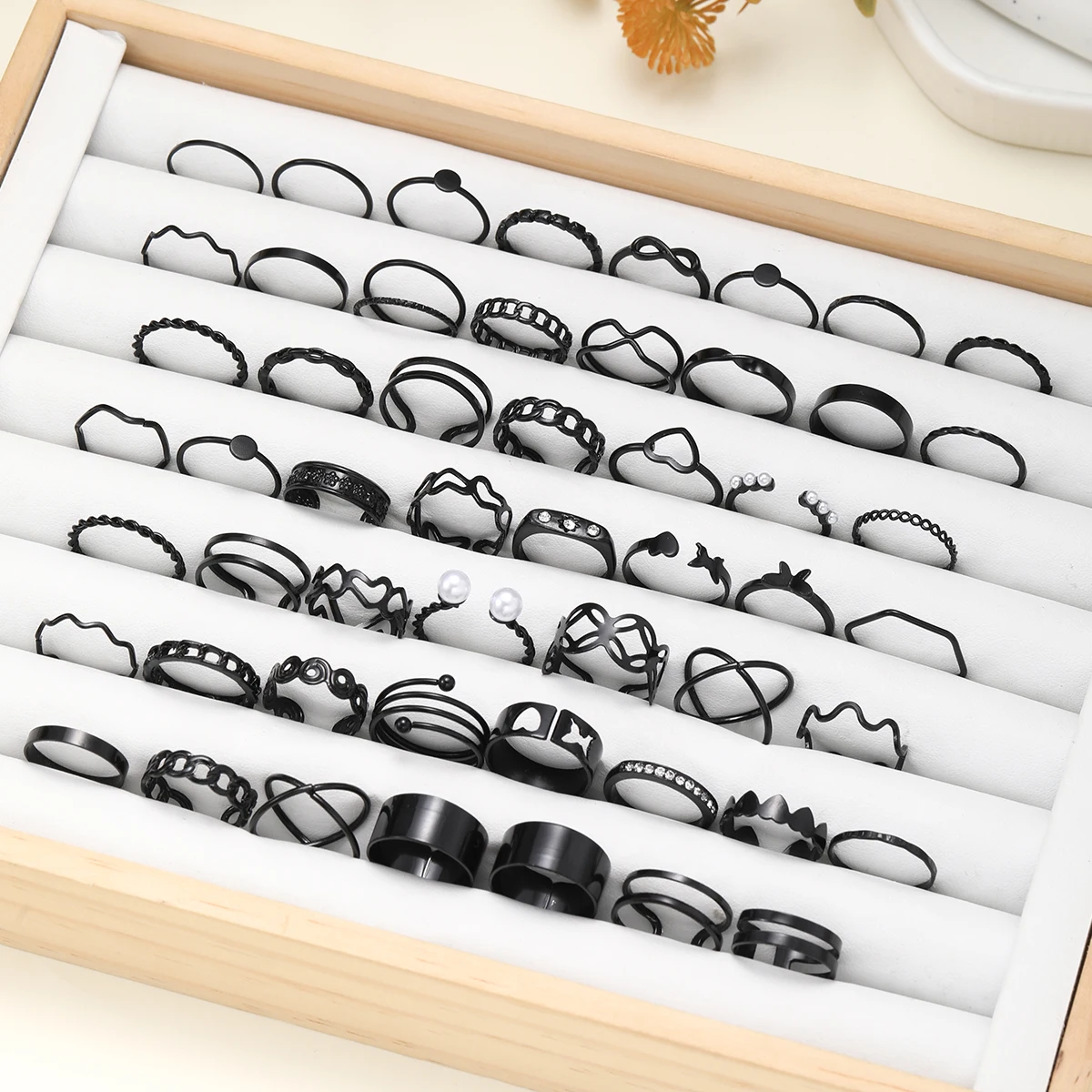 53Pcs/Set Vintage Hollow Punk Black Rings For Women Simple Geometric Pearl Butterfly Heart Crystal Ring Set Trendy Party Jewelry