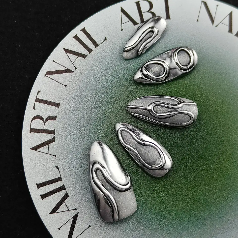 10 piezas de uñas postizas almendradas largas hechas a mano, plateadas metálicas, estilo gótico punk, con diseño 3D esculpido único, adecuadas para verano 2