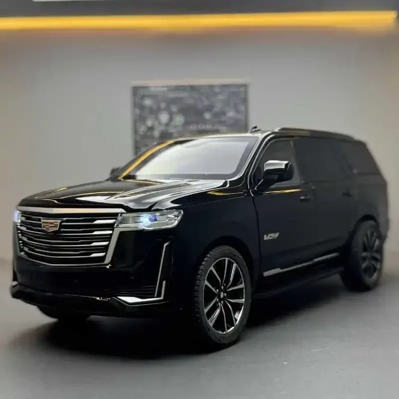 

1:24 Alloy Toy Car Model Sound And Light Children's Toy Collectibles Birthday Gift Diecast Alloy Car Model Collectible
