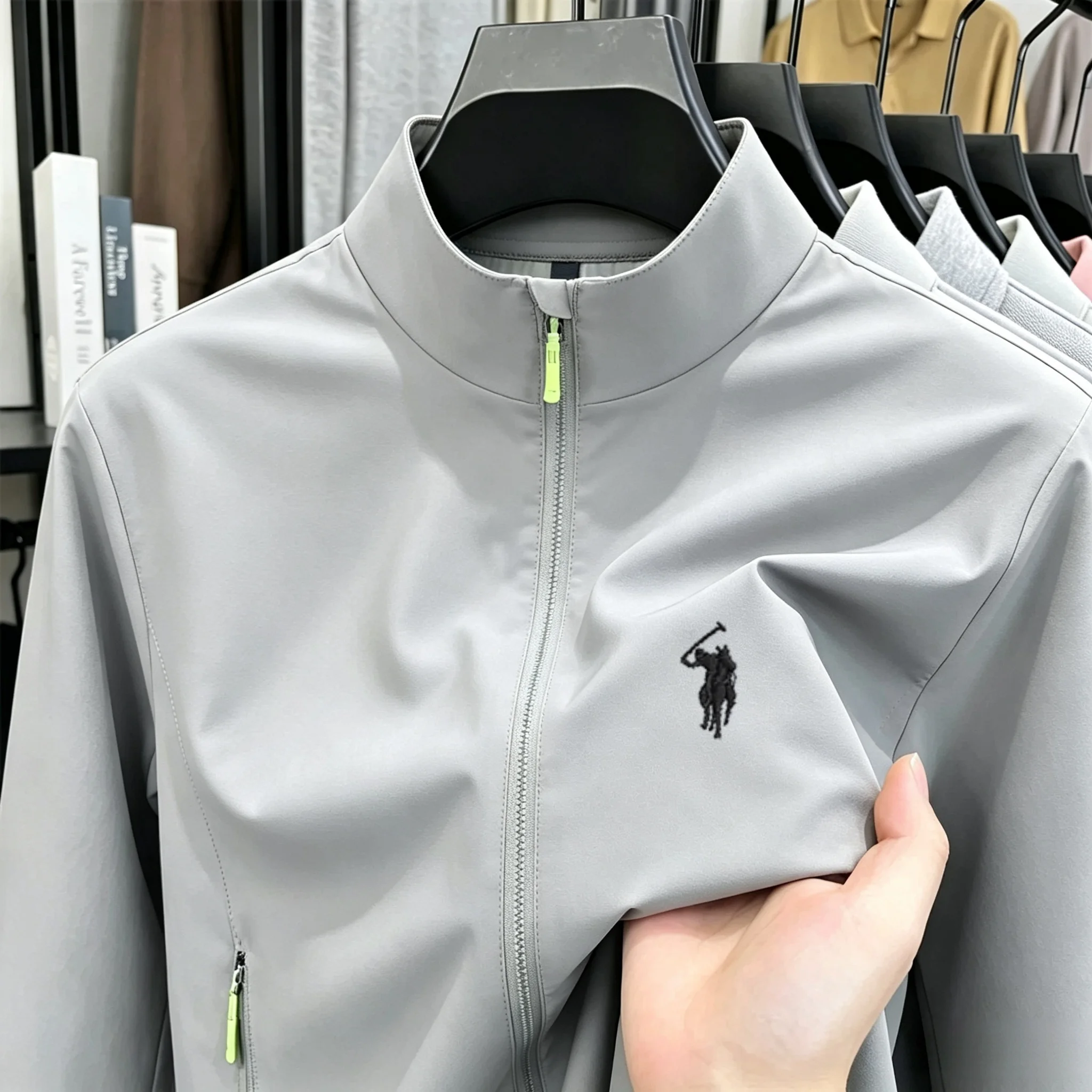 2026new high-end brand men's women's long sleeve zipper jacket autumn fashion exquisite Embroidery waterproof wear-resistant top