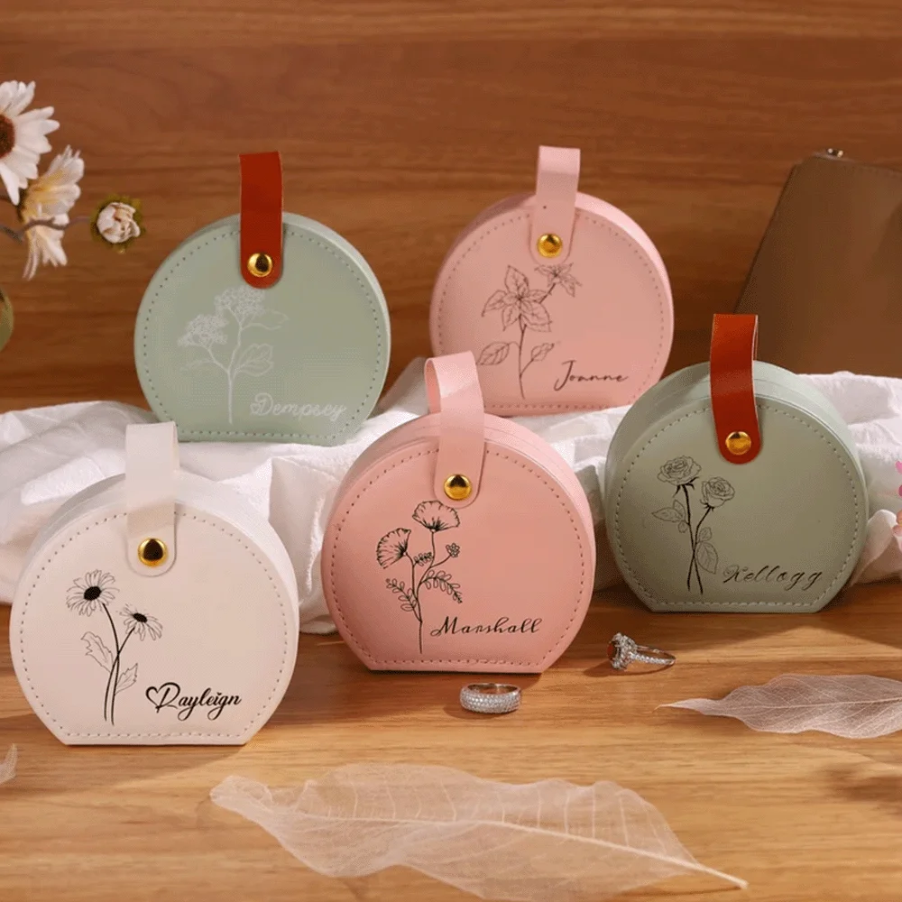 صندوق مجوهرات مخصص للسفر مع أشهر وزهور لإنشاء هدية مخصصة لوصيفة العروس في عيد الحب لرحلة الحب #5